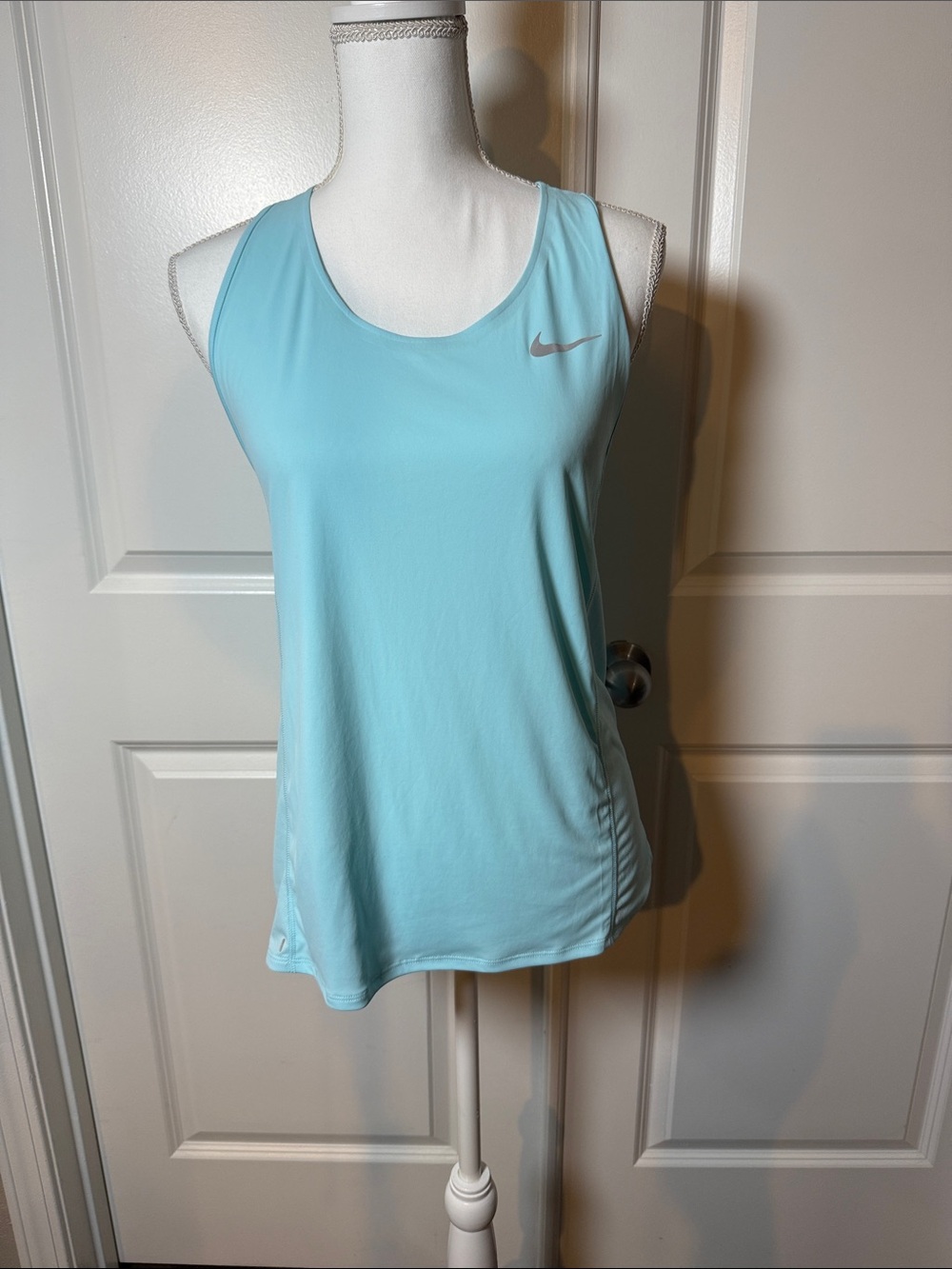Nike Women's Sky Blue Performance Tank Top Dri-Fit